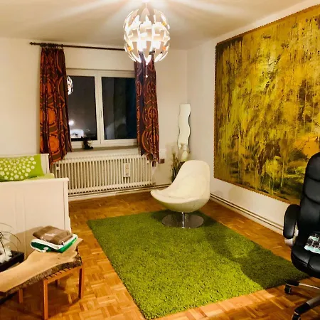 Privatunterkunft Gästezimmer am Weinberg *